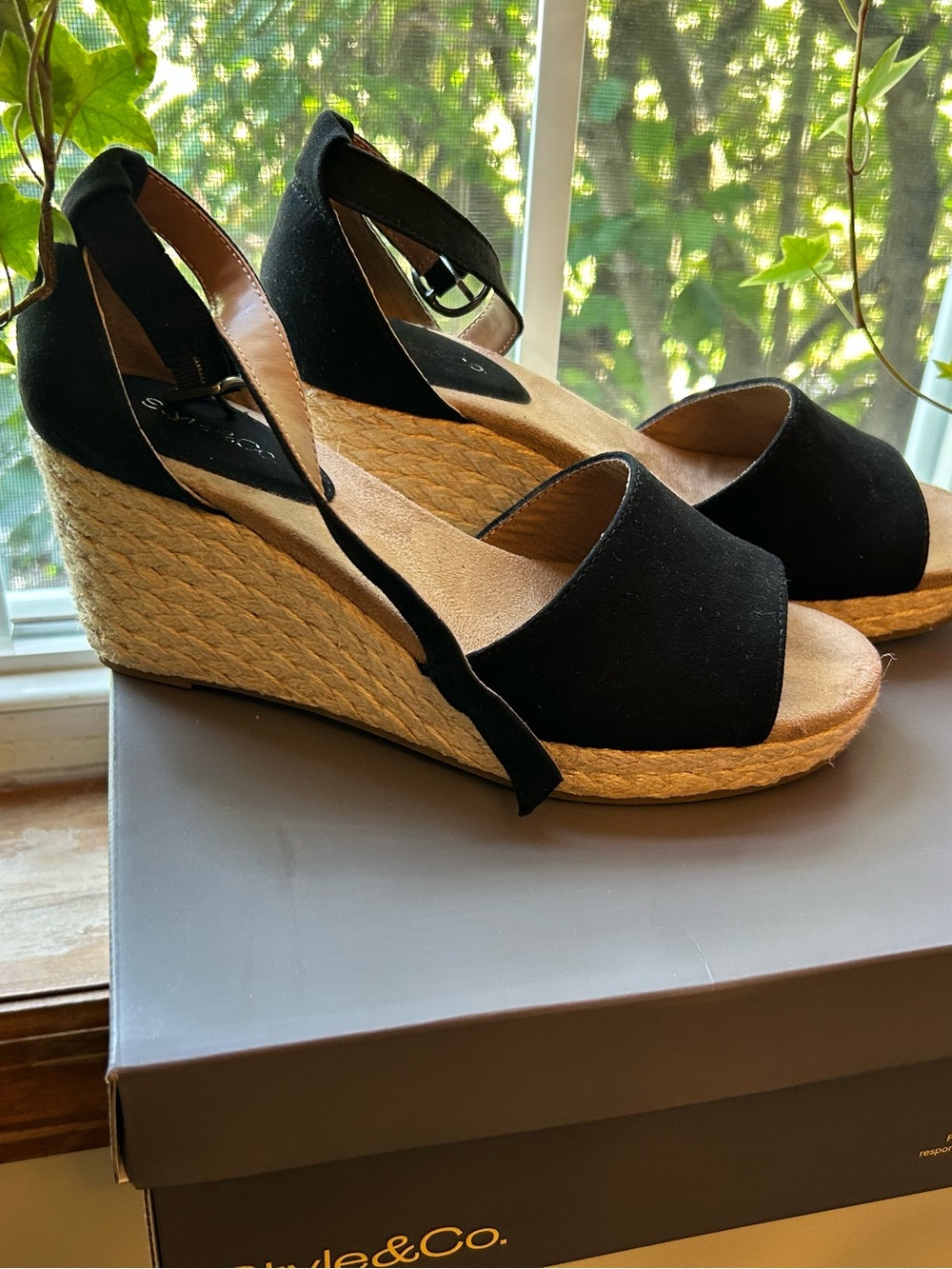 Size 7.5 Wedge Sandals with Ankle Strap